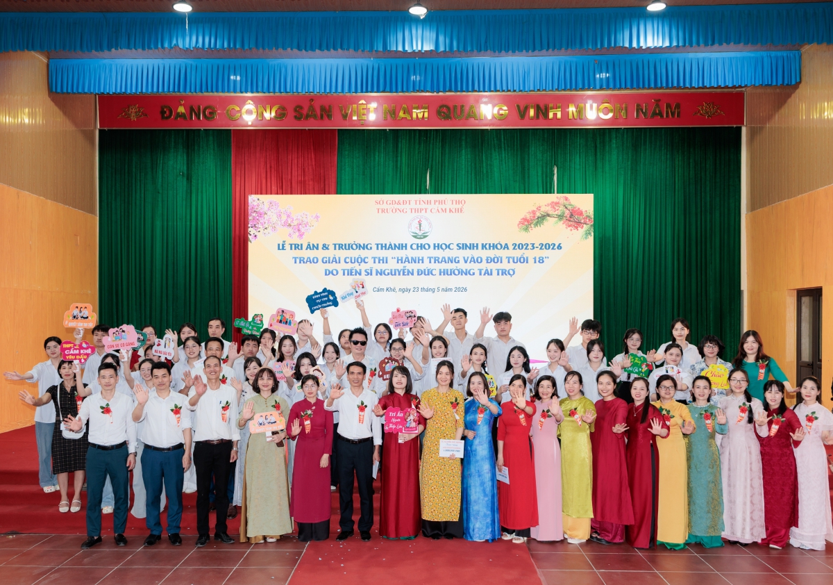 le_tri_an_2026_truong_thpt_cam_khe_8.jpg